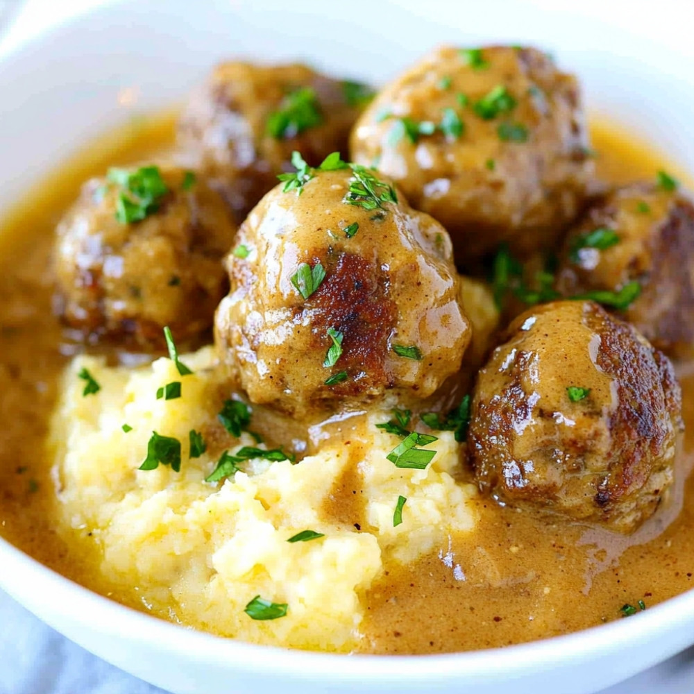 1irresistible-swedish-meatballs-with-creamy-sauce-recipe